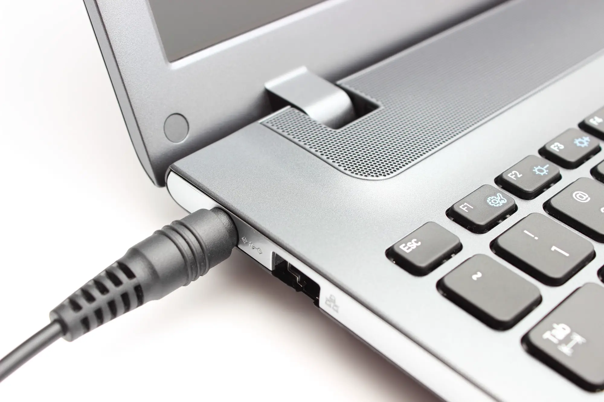 How Much Does it Cost to Repair a Laptop Charging Port? - Pricing And